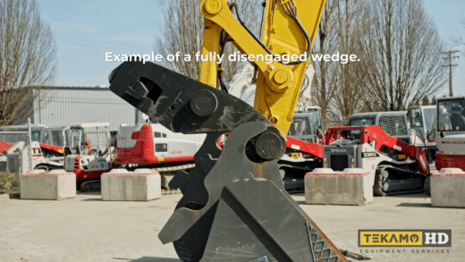 Demonstration of what a disengaged wedge looks like on an excavator